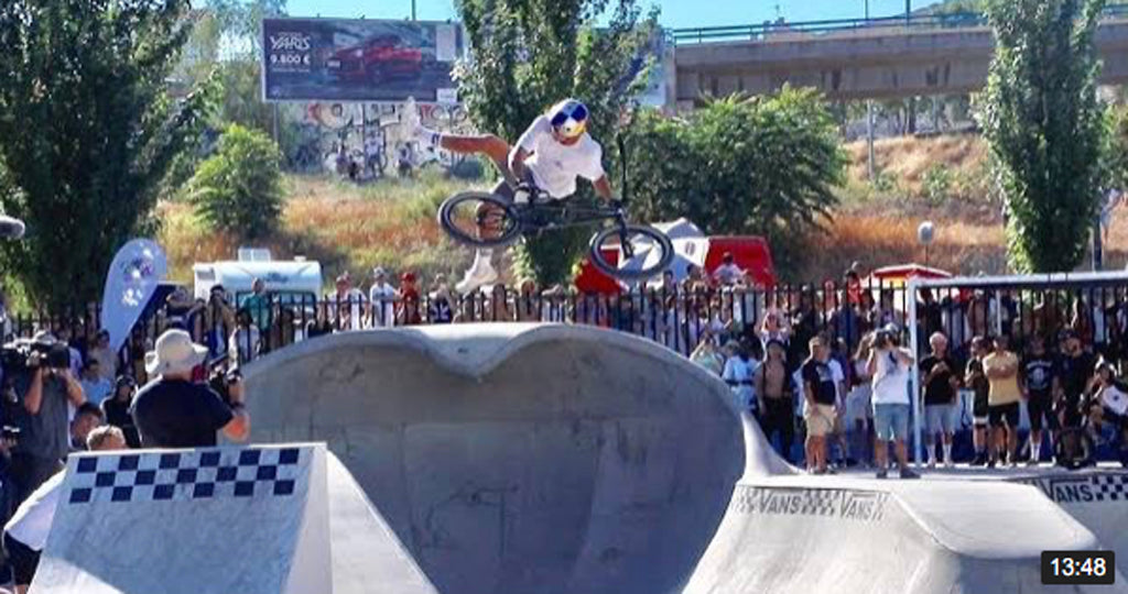 Big Tricks At Stunning Skatepark